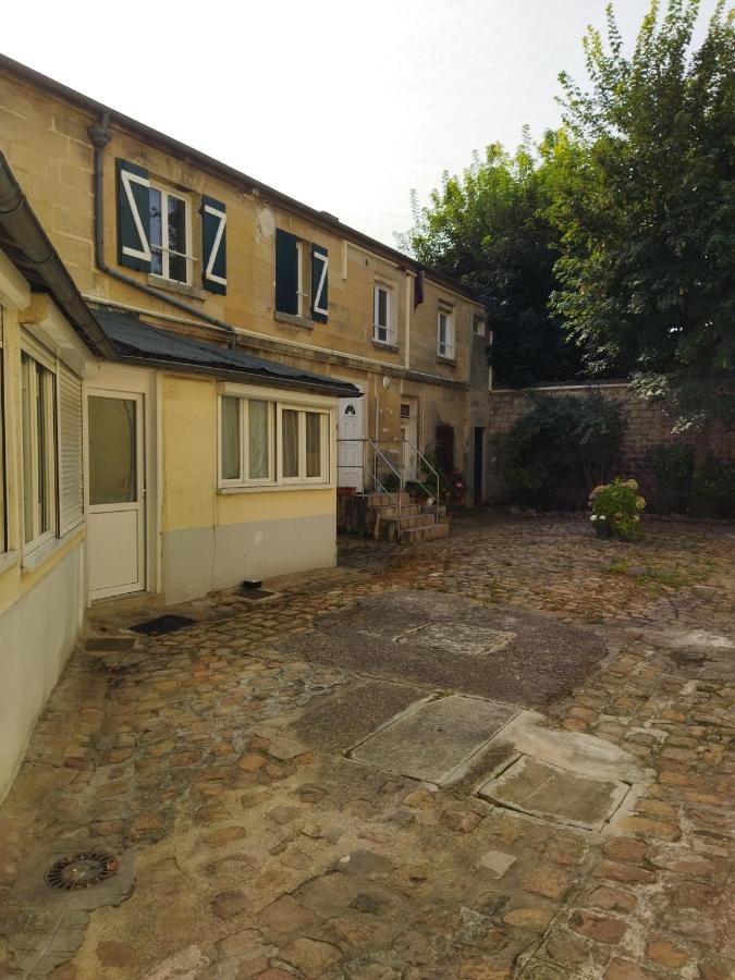 Au Coeur De Chantilly Buitenkant foto